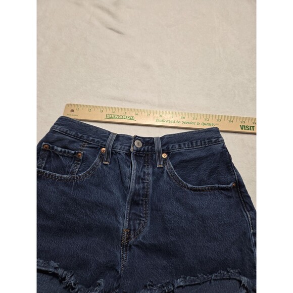 Levis 501 Shorts Womens Size 26 Waist Blue Denim  Button Fly Cotton Raw Hem - Picture 8 of 10